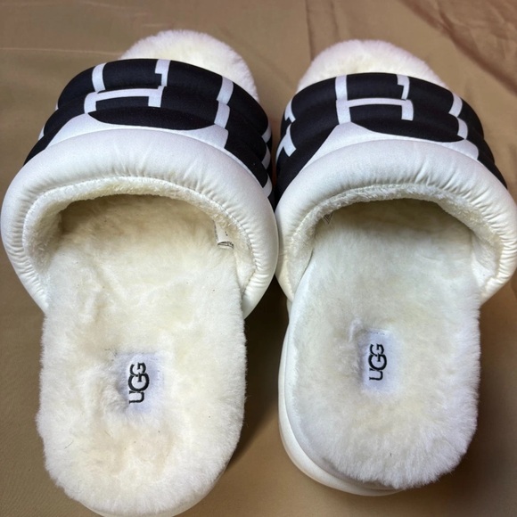 UGG Cream and Black Plush Slippers - Picture 2 of 5